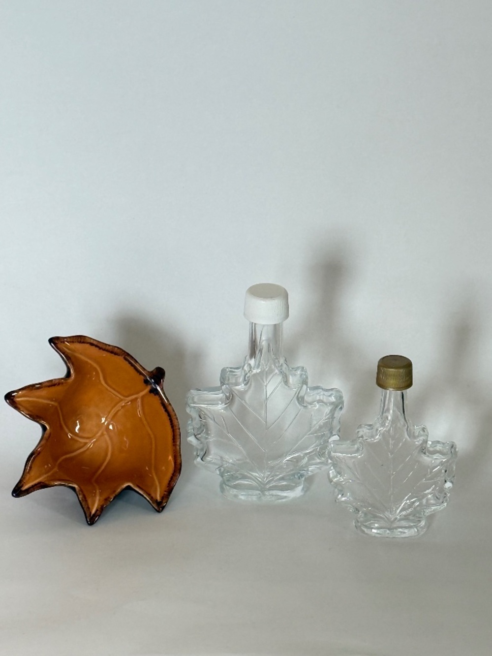 BELLA CASA Maple Leaf Dish & Maple Syrup Clear Bottles